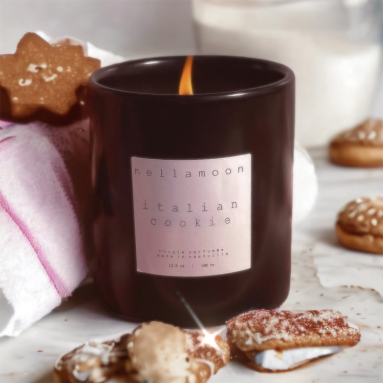 italian cookie boyfriend candle almond, cinnamon, vanilla, lemon, nut