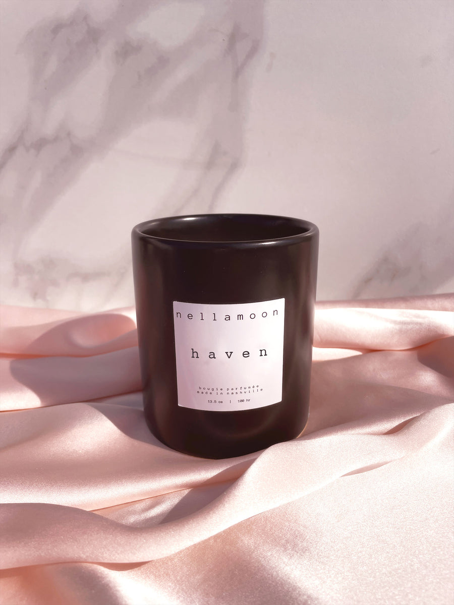 haven boyfriend candle luxurious cedarwood, coconut, vanilla, bamboo